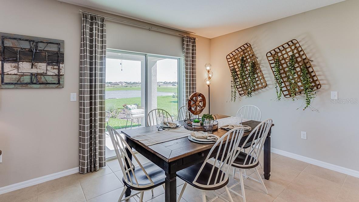 12124 Kingsly Trl Property Photo 5