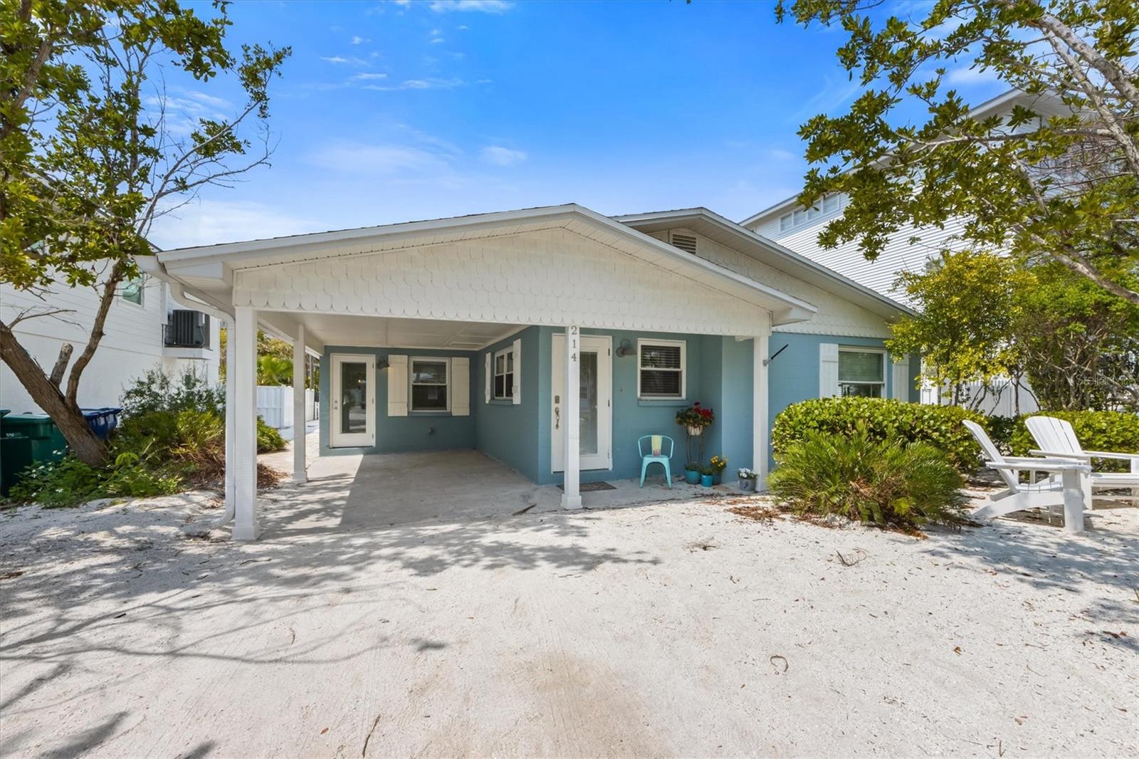214 Palm Ave Property Photo