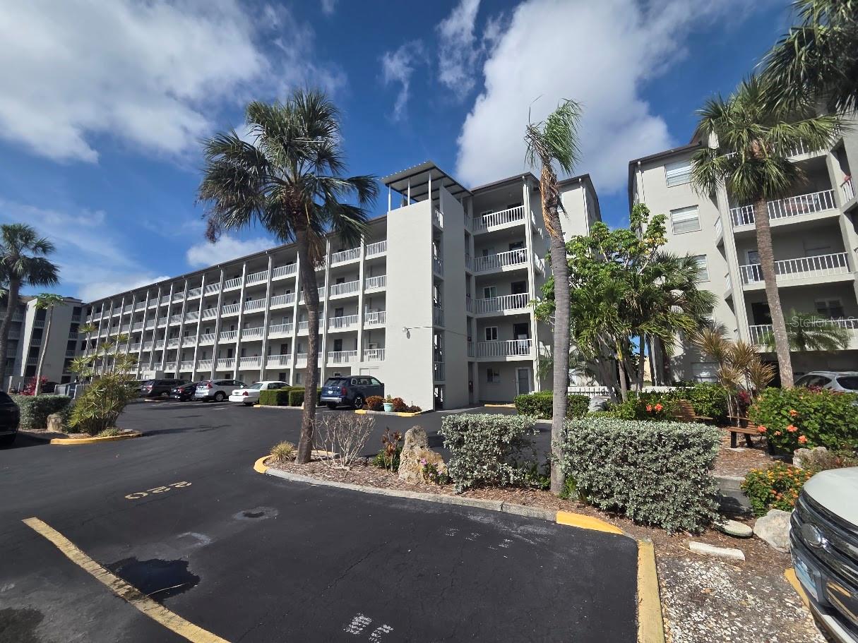 3368 Lake Bayshore Dr #217 Building P Property Photo
