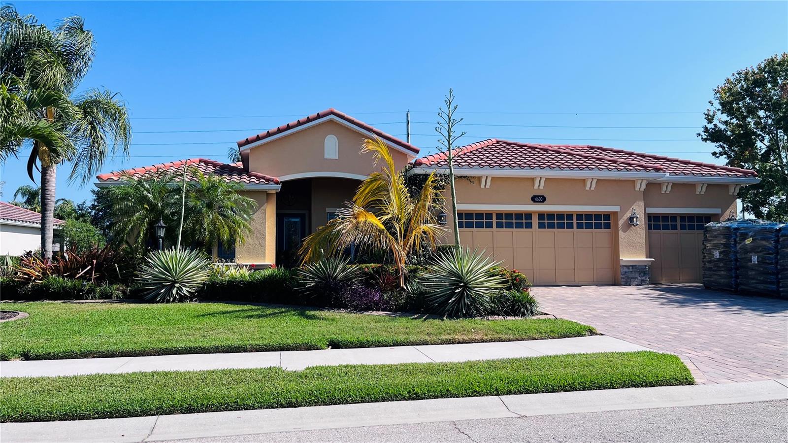6600 Horned Owl Pl Property Photo 1