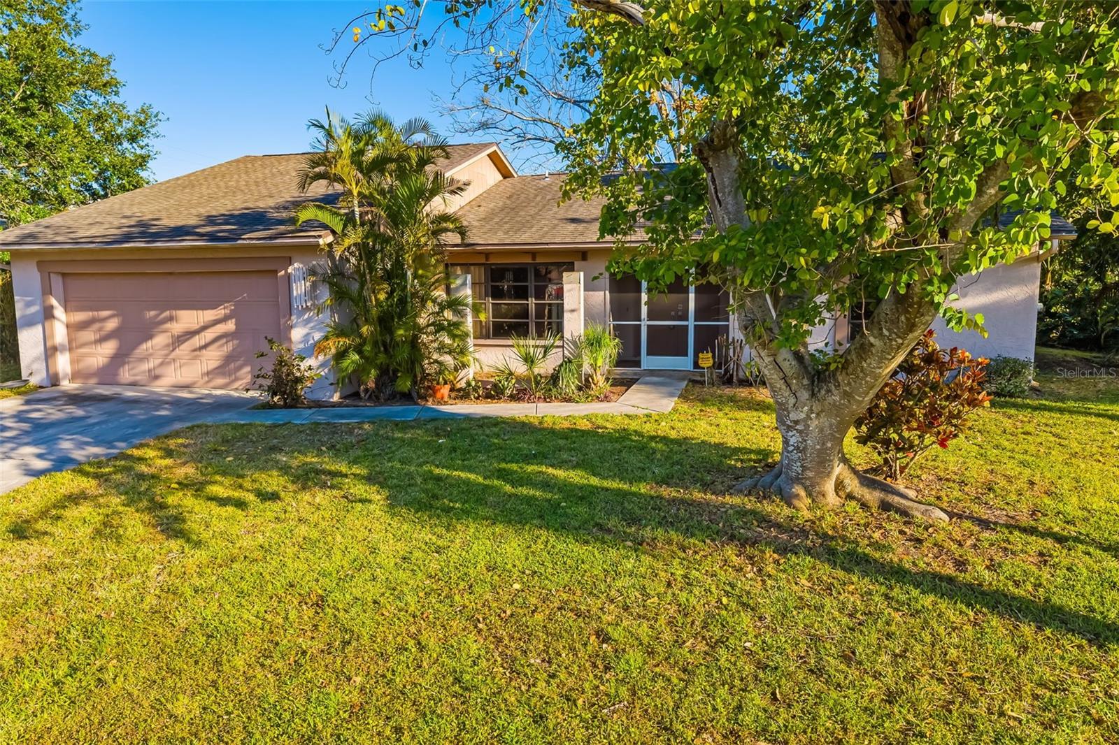 1658 Ridgewood Ln Property Photo