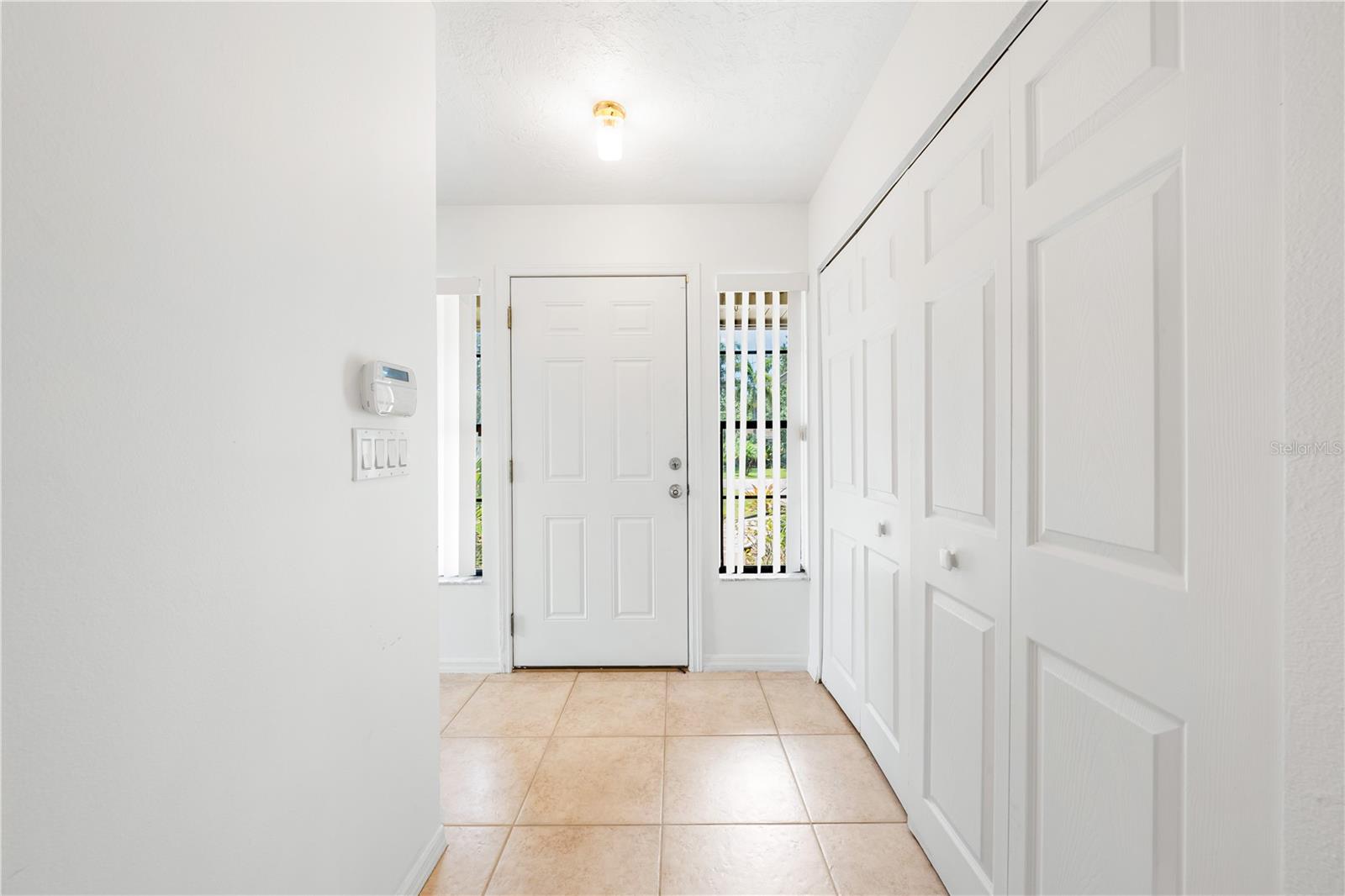 3709 Alden Way Property Photo 5