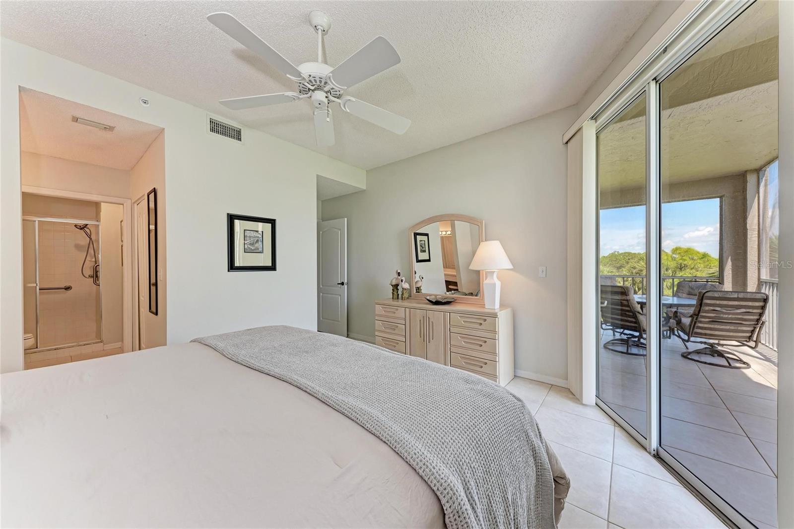 9620 Club South Cir #5208 Property Photo 18