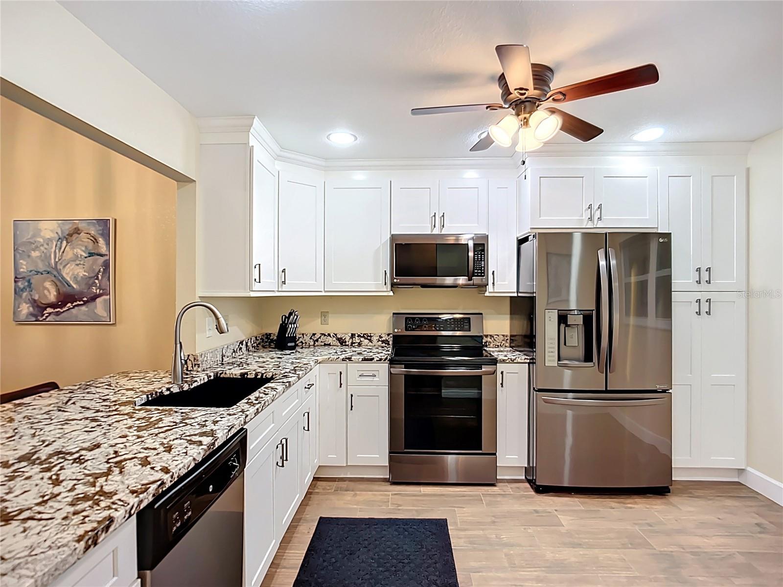 892 Country Club Cir #50 Property Photo 17