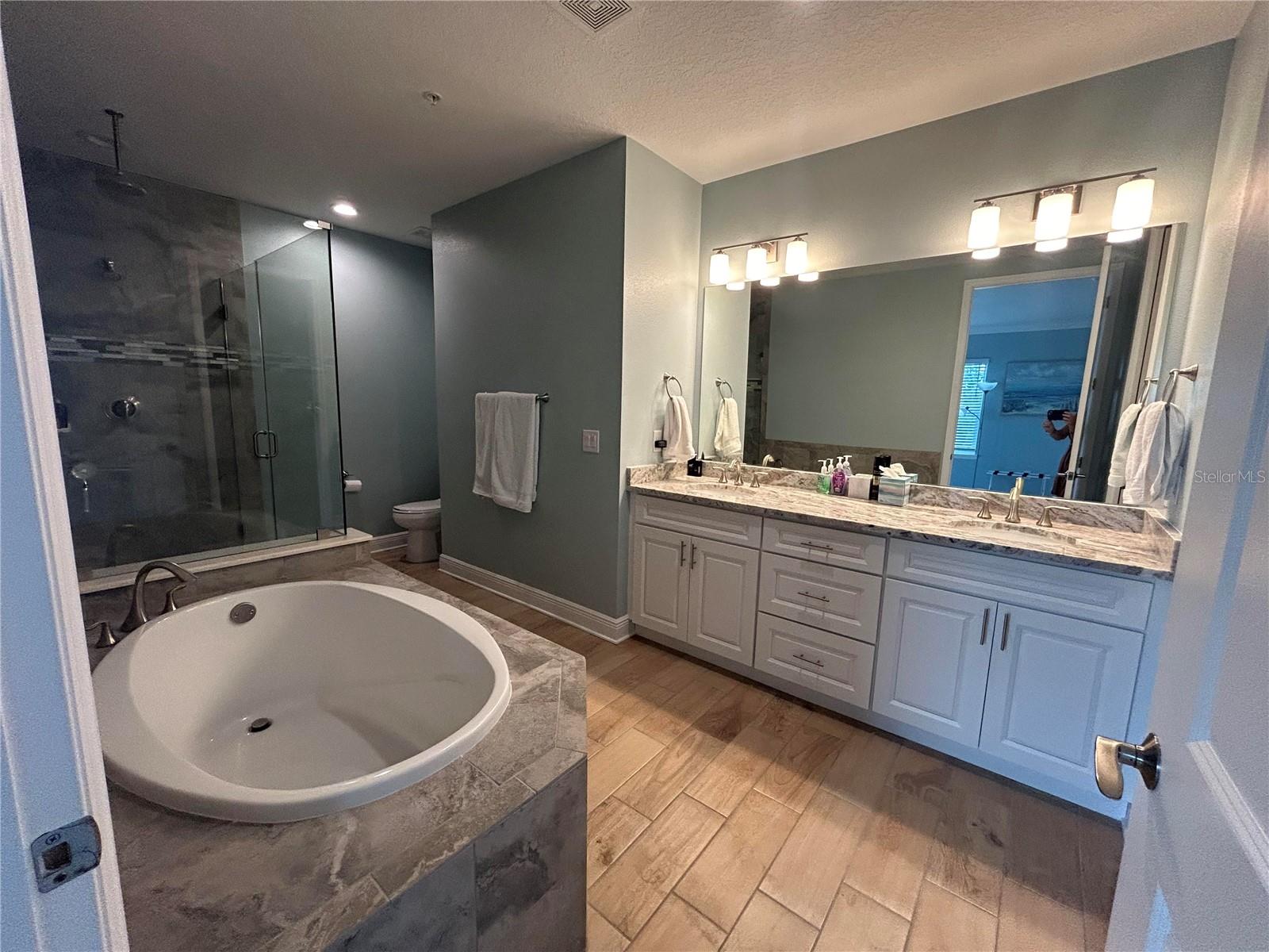 3426 79th Street Cir W #203 Property Photo 16