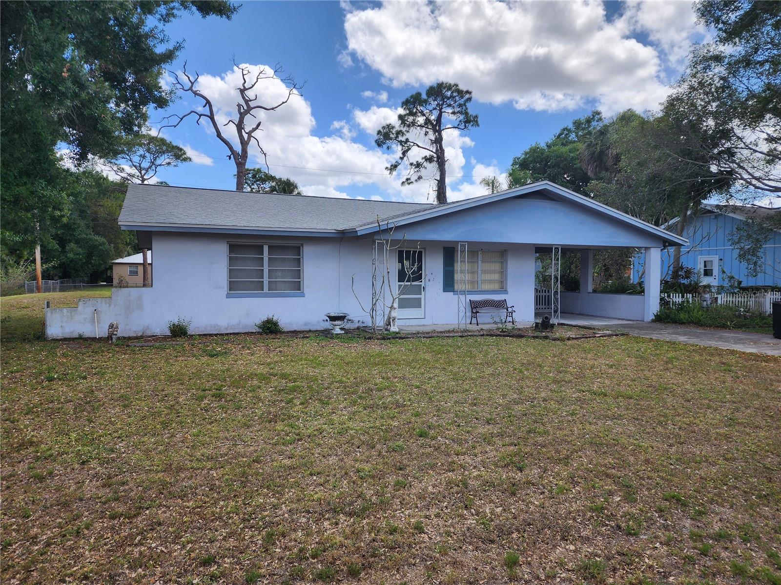 1626 Vivian Ln Property Photo