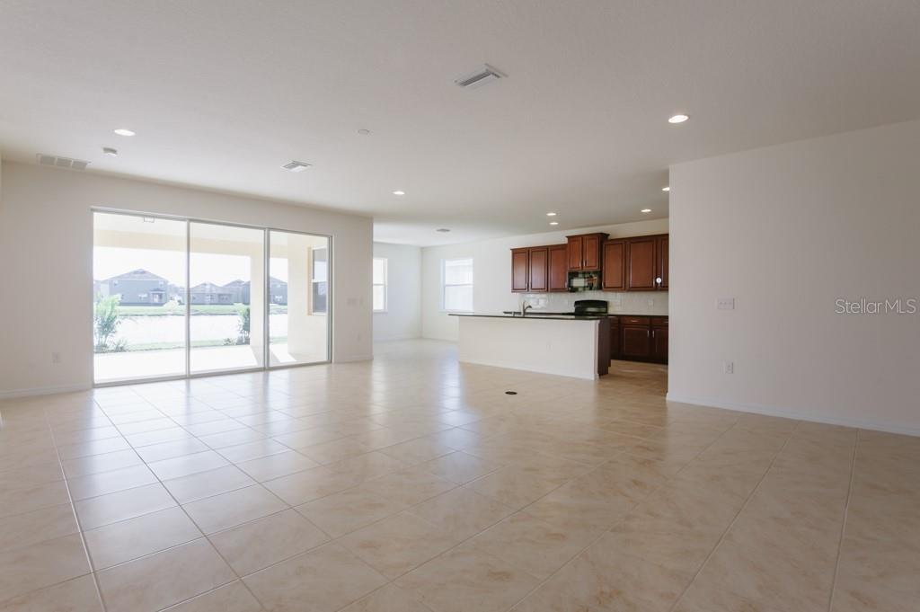 15543 Trinity Fall Way Property Photo 12