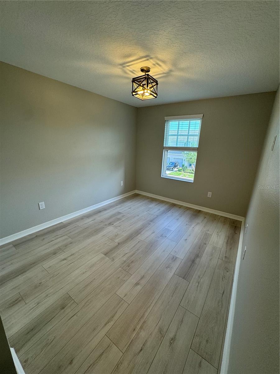 6104 Willowside St Property Photo 10