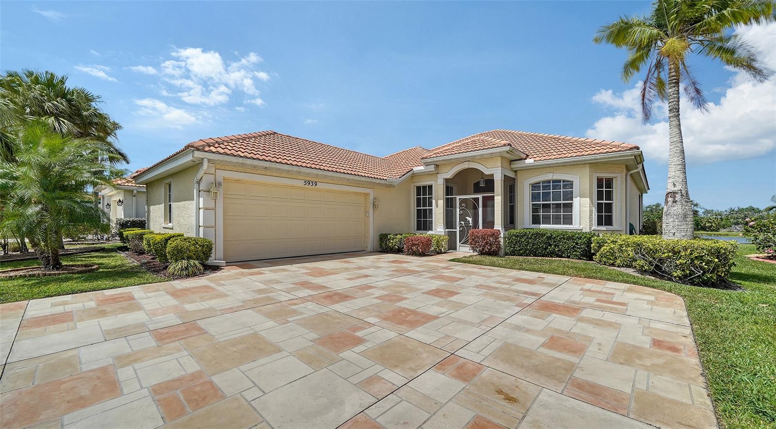 5939 Sandstone Ave Property Photo
