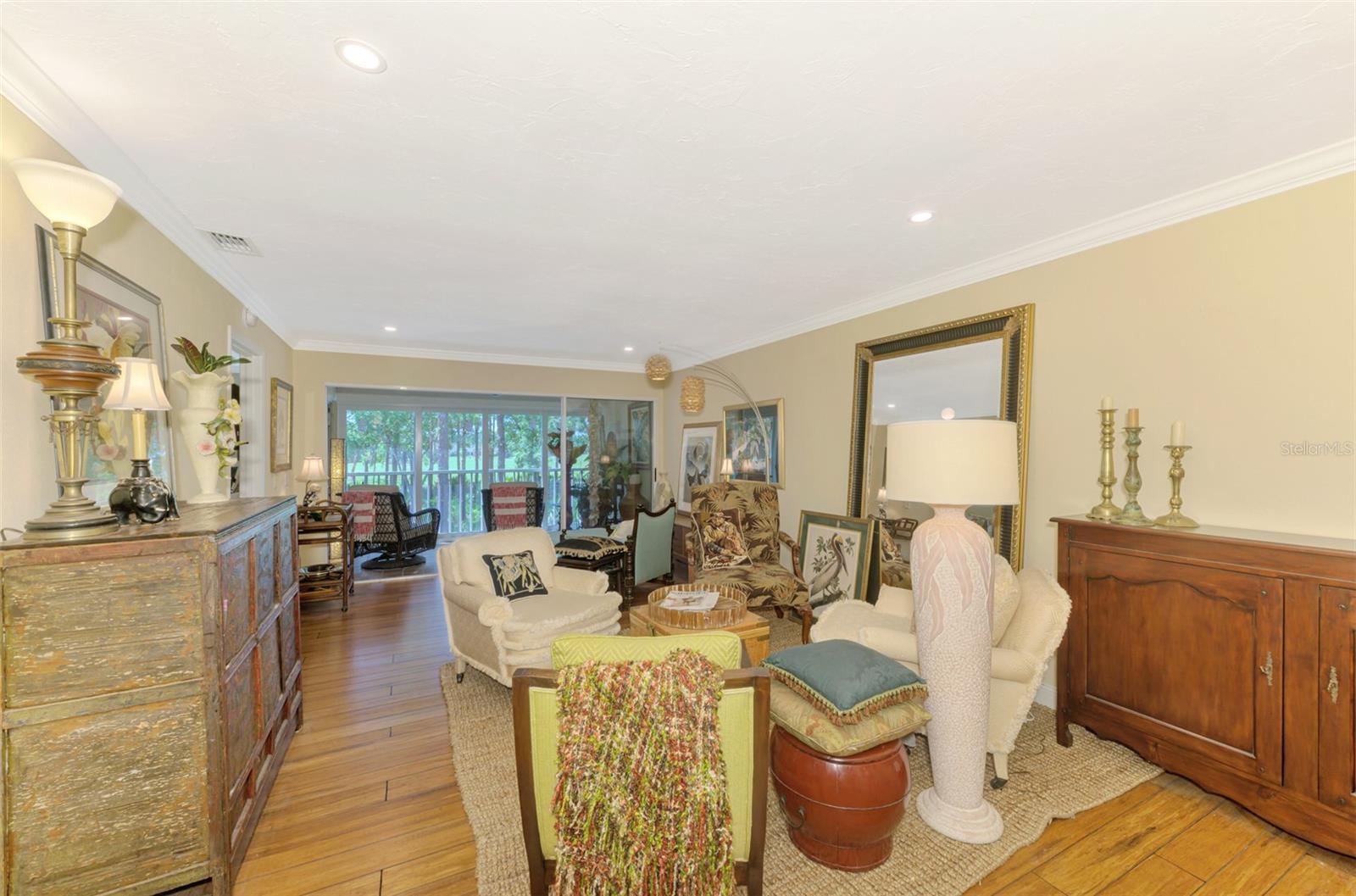 4489 Longmeadow #74 Property Photo 12