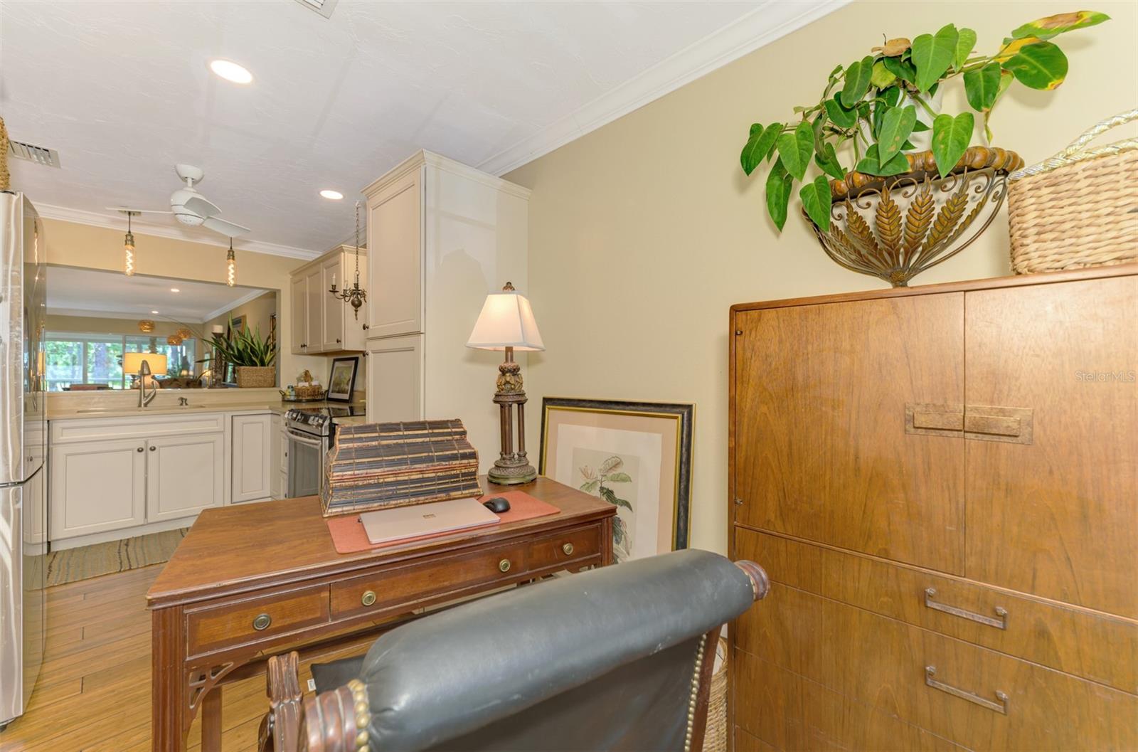 4489 Longmeadow #74 Property Photo 28