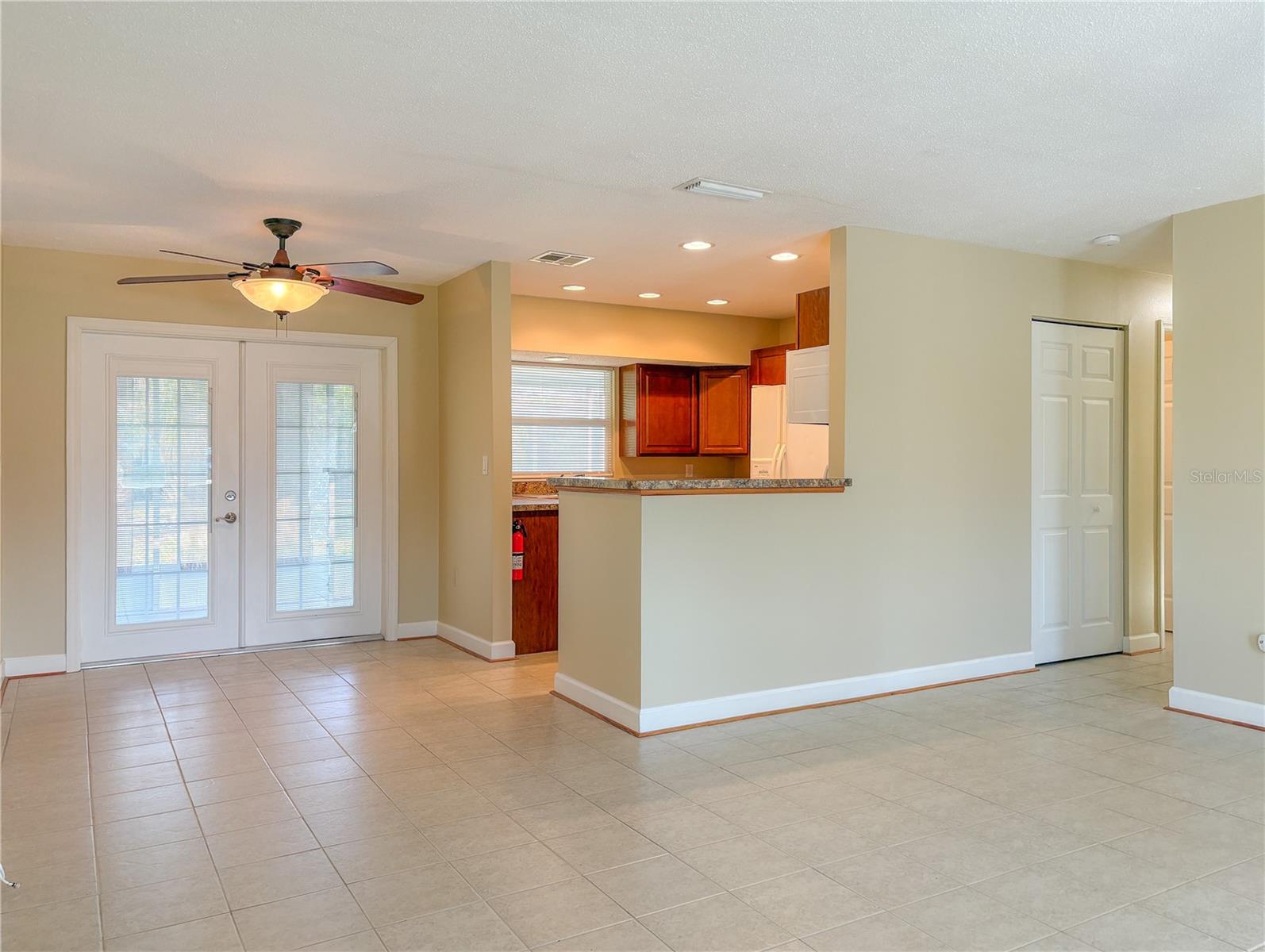 389 Millport St Nw Property Photo 5