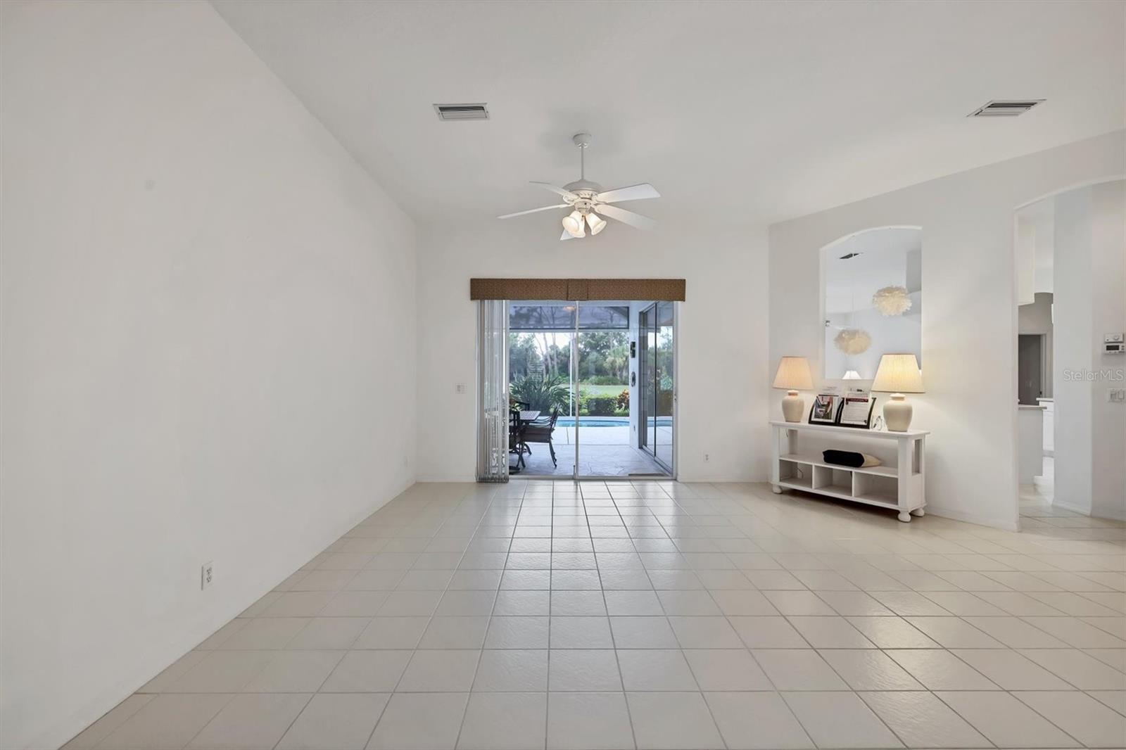 8718 Grey Oaks Ave Property Photo 7