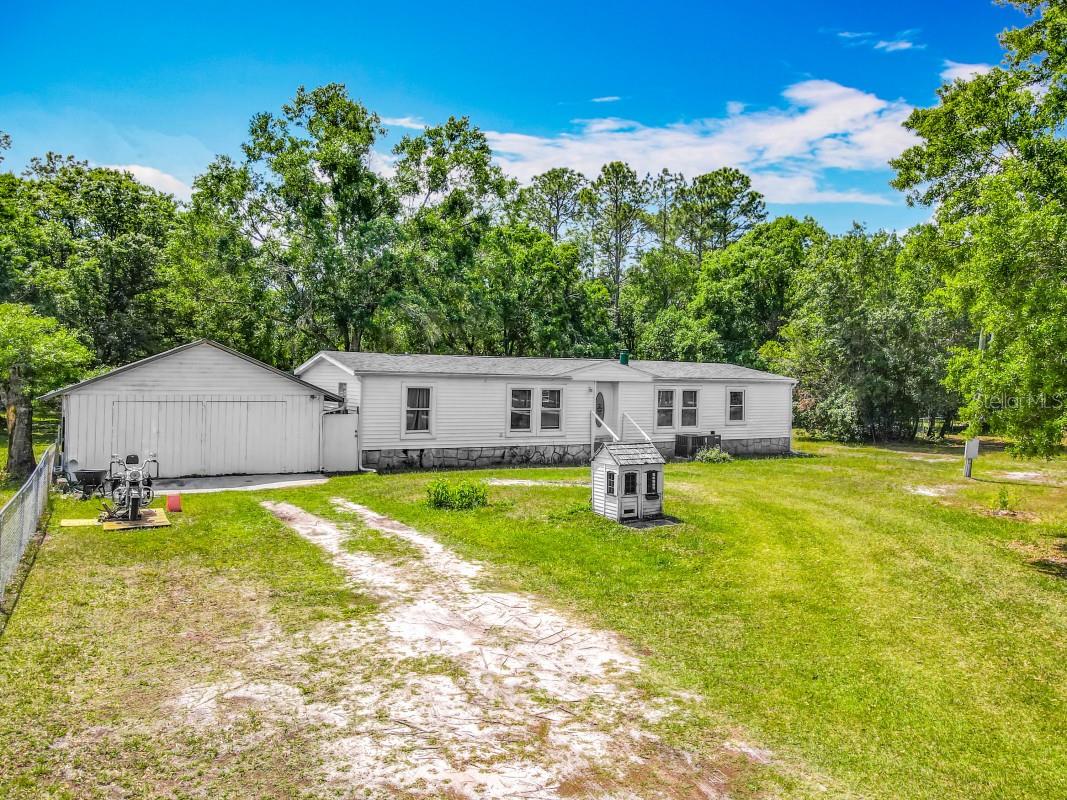 4713 Clove Ave Property Photo