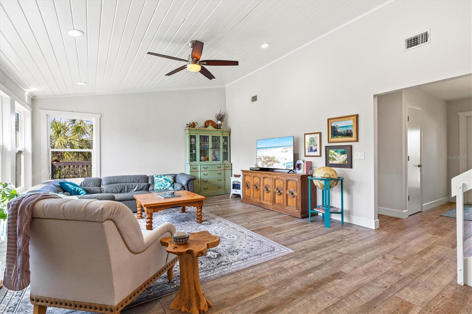 234 85th St Property Photo 13
