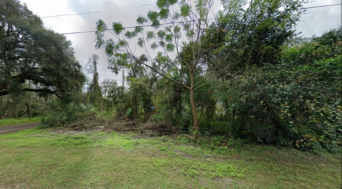 11185 Bessie Dix Rd Property Photo 2