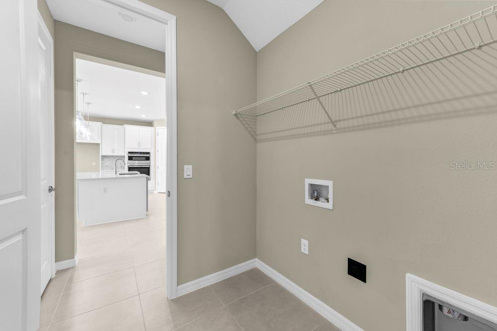 7052 Foxboro Way Property Photo 17