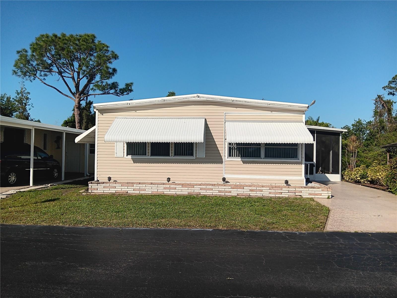 320 Tropic Dr Property Photo