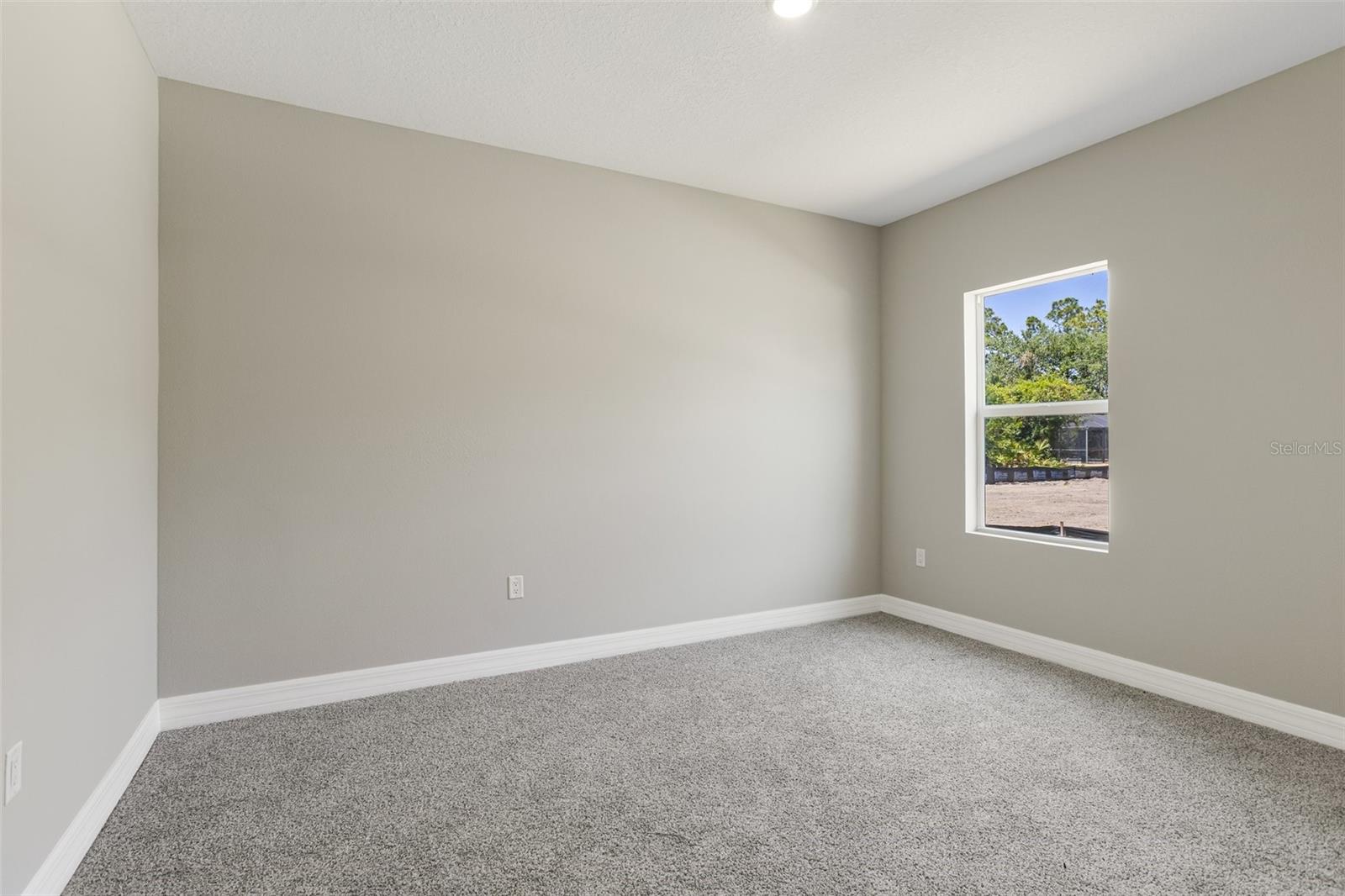 7852 Tasco Dr Property Photo 26