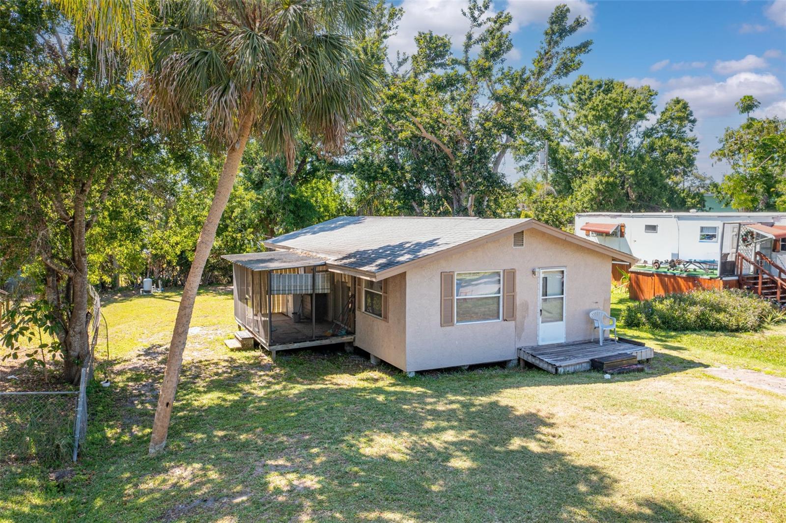 409 Olive Ave Property Photo