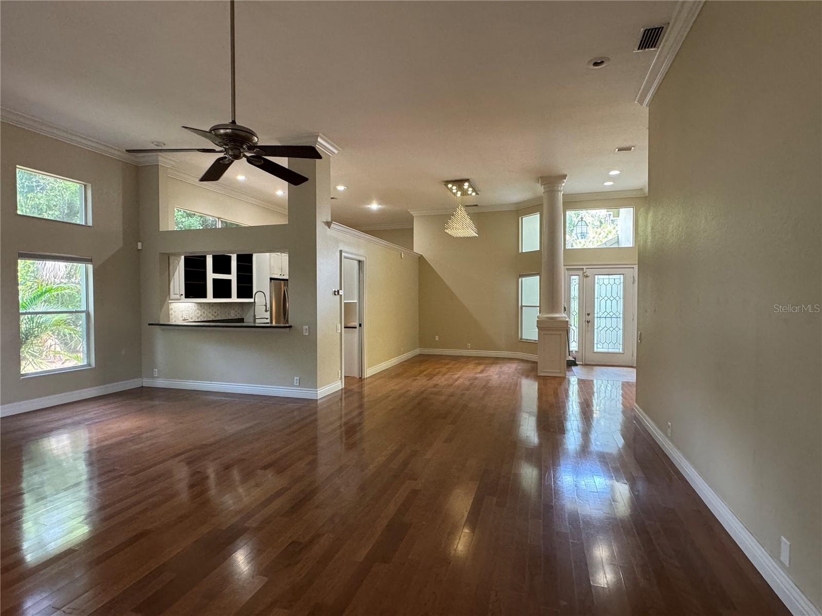 6435 Berkshire Pl Property Photo 3