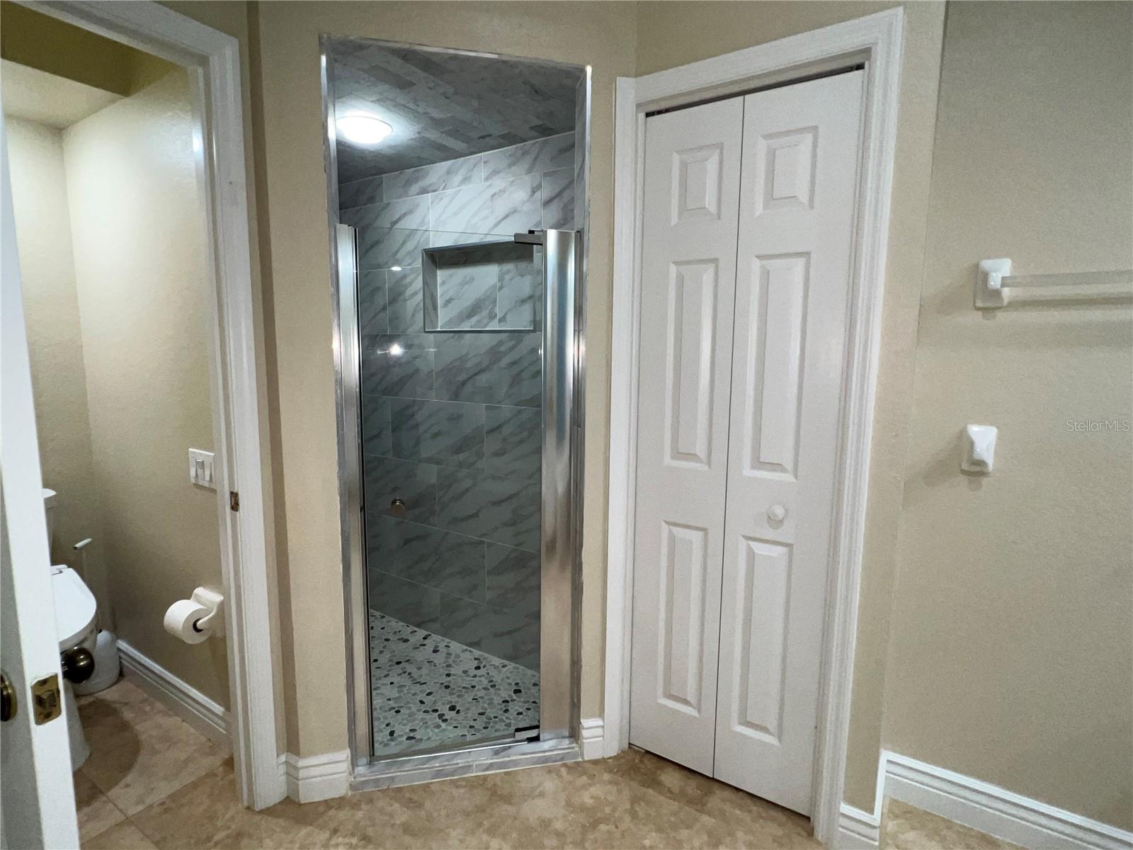6435 Berkshire Pl Property Photo 26