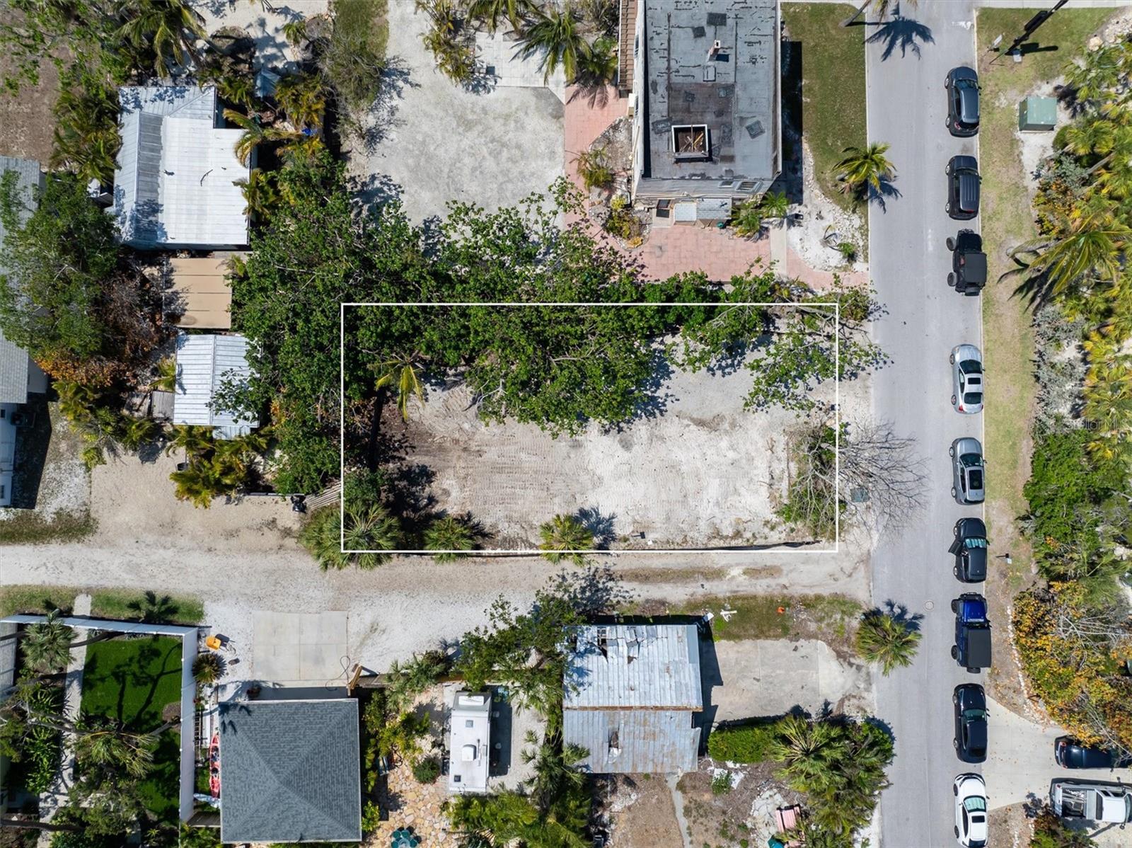 6981 Lois Ave Property Photo 6
