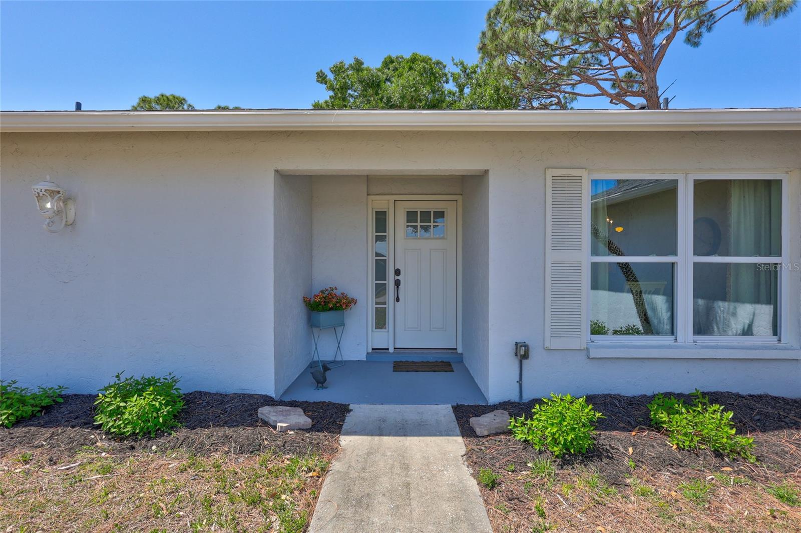 3978 Lemonwood Dr Property Photo 4
