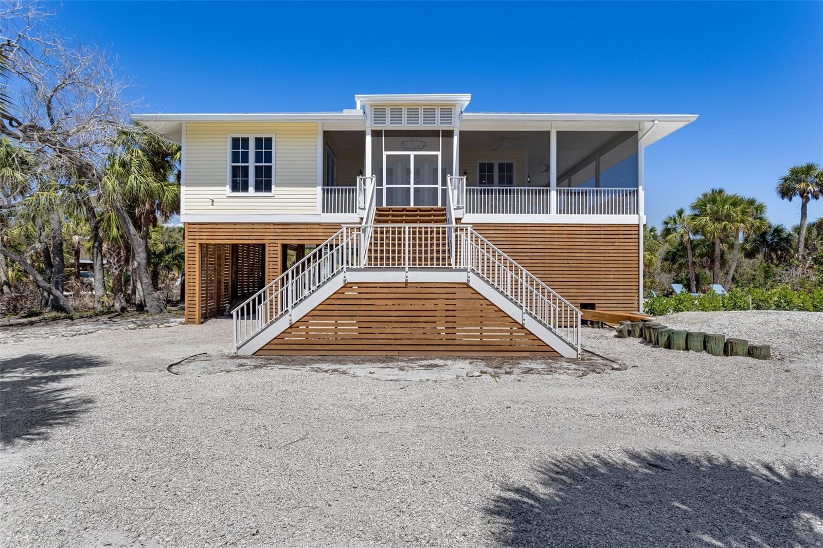 32 Palm Dr Property Photo