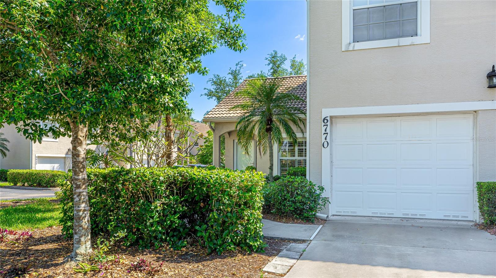 6770 Fairway Gardens Dr Property Photo 3