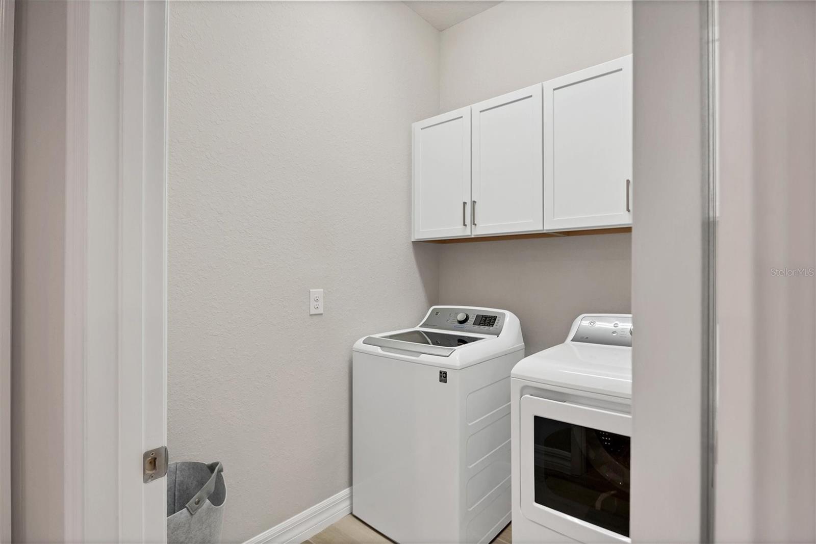 7036 Highgate Ln Property Photo 31