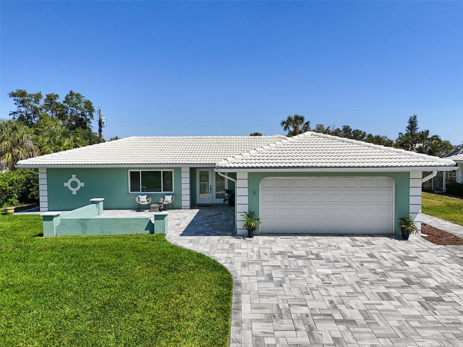 217 Giotto Dr Property Photo