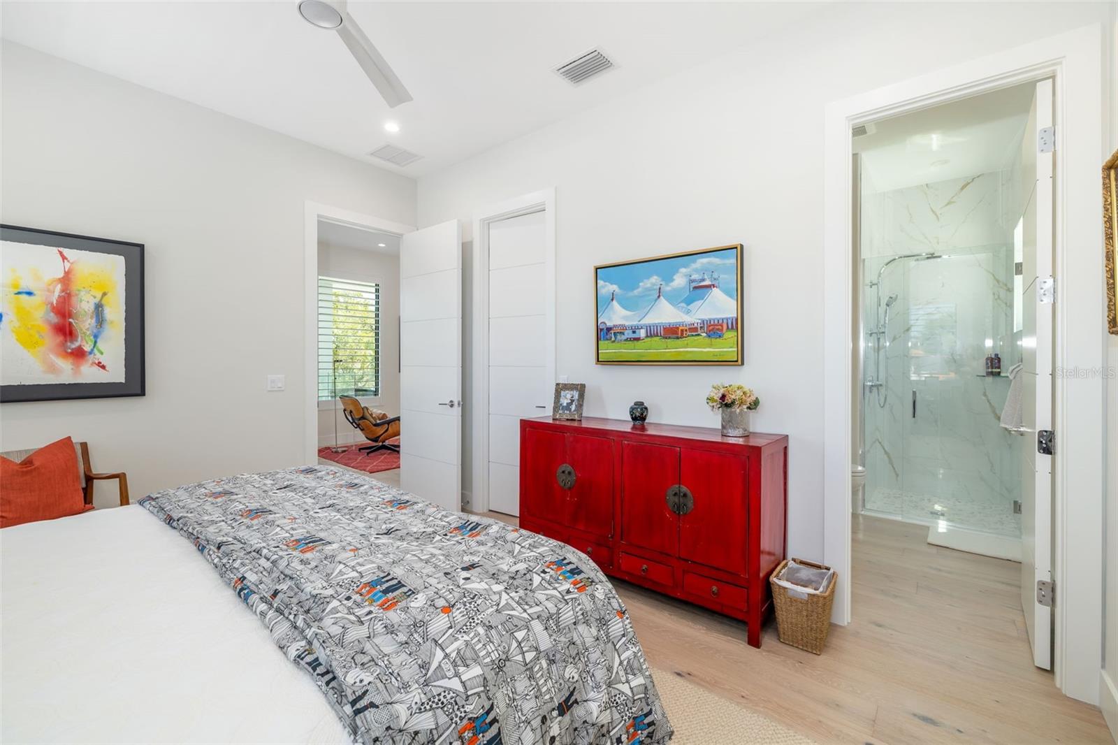 1842 Kenilworth St Property Photo 43