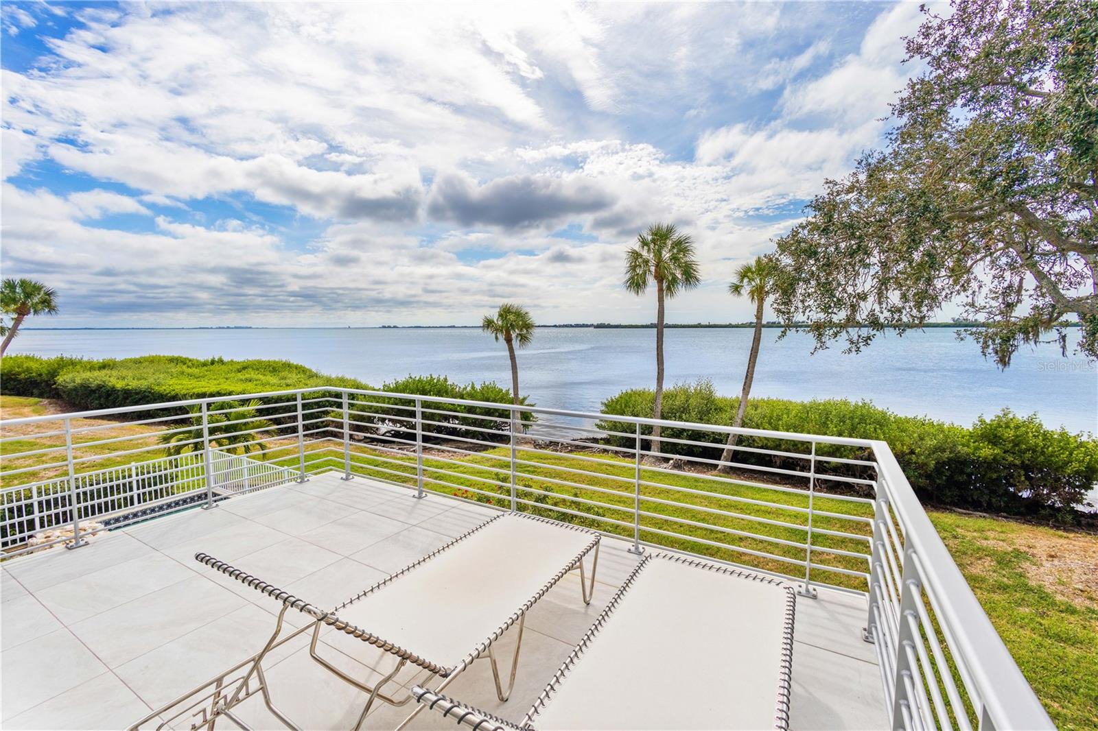 55 Tidy Island Blvd Property Photo