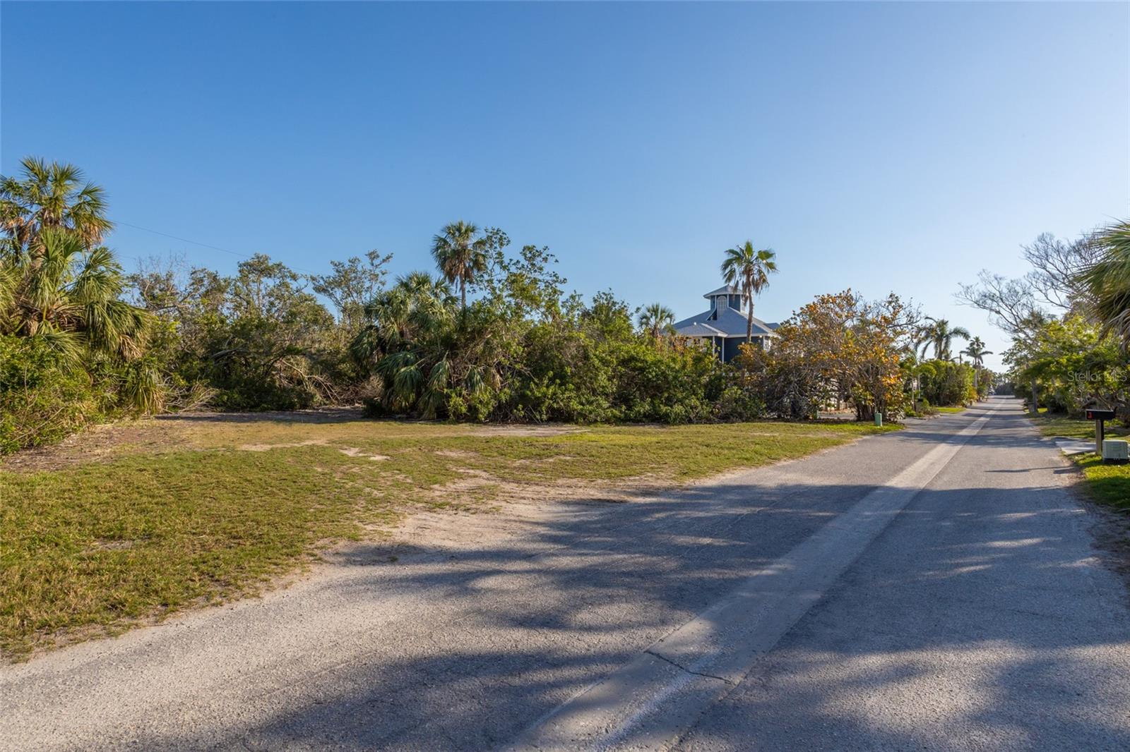 560 Gulf Bay Rd Property Photo 5