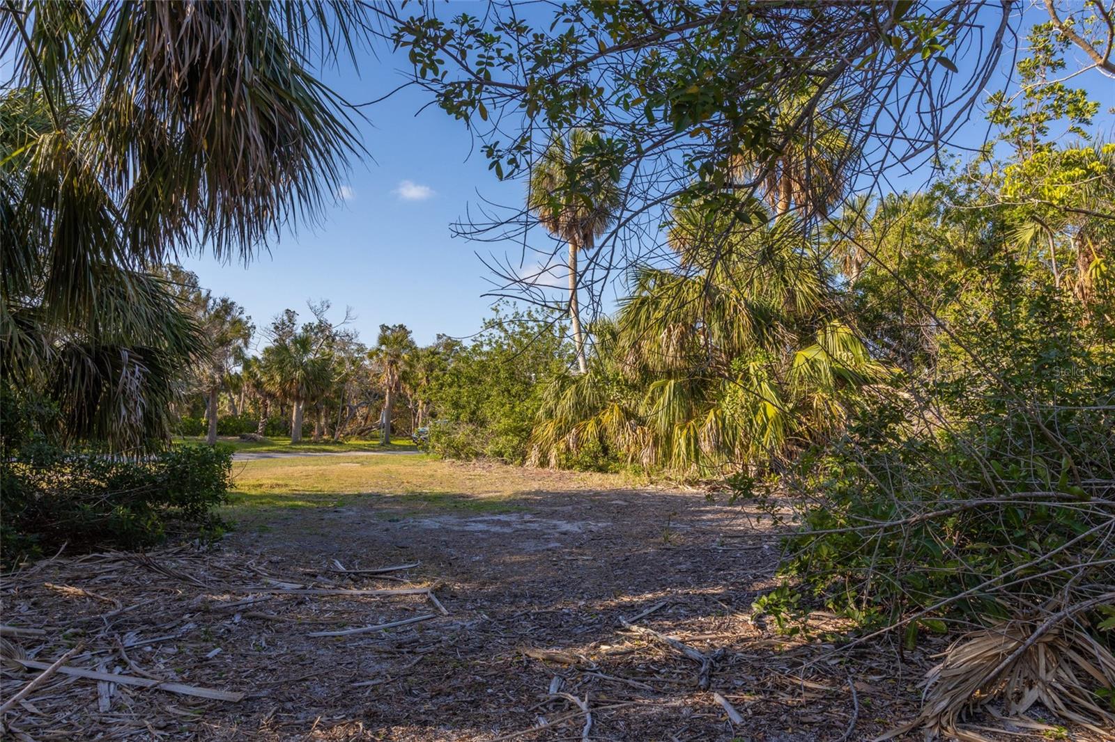 560 Gulf Bay Rd Property Photo 7