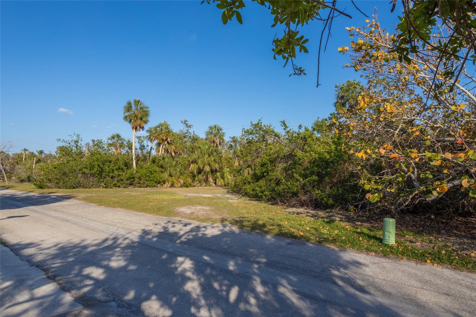 560 Gulf Bay Rd Property Photo 9