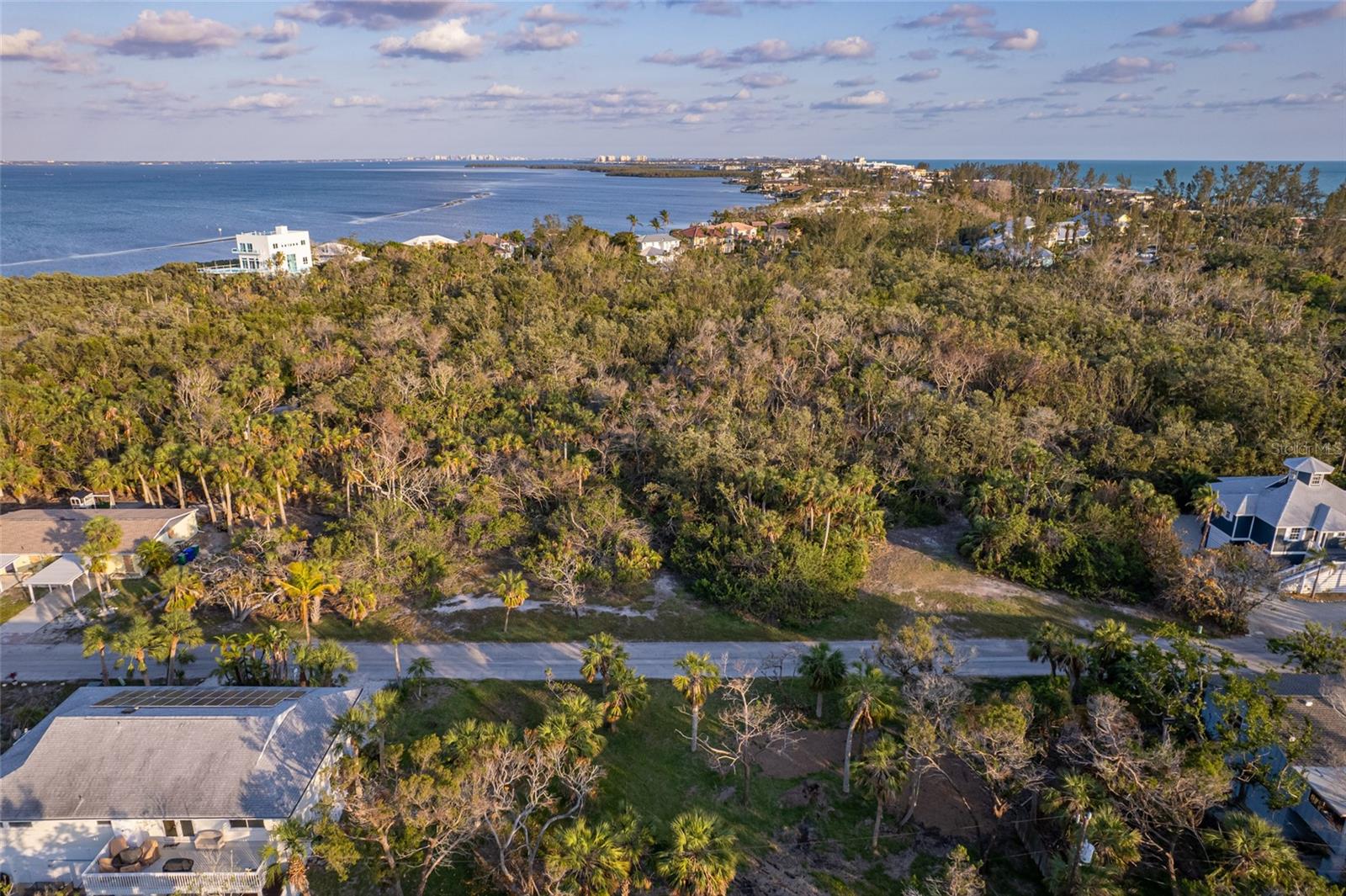 560 Gulf Bay Rd Property Photo 10