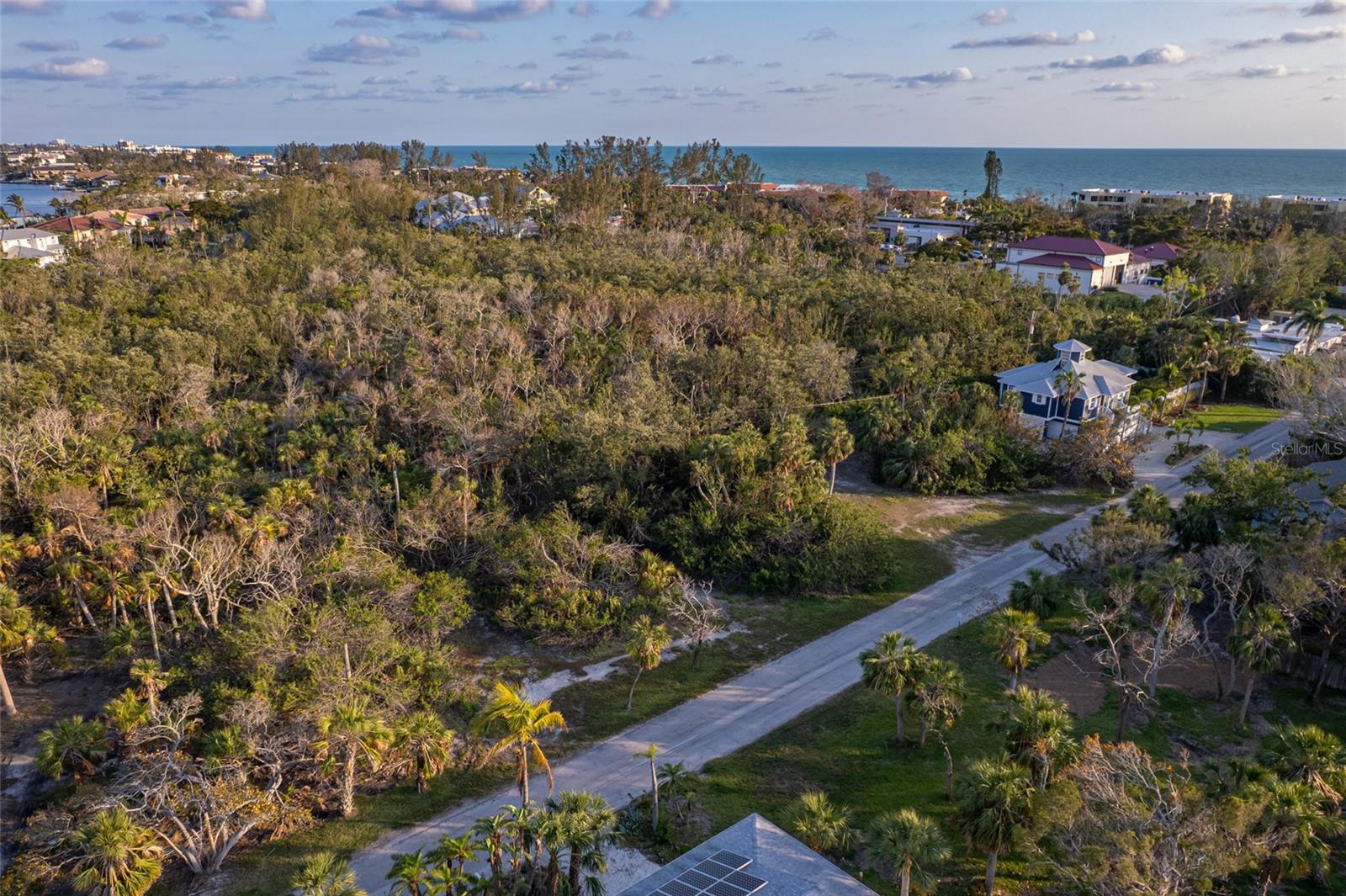 560 Gulf Bay Rd Property Photo 16