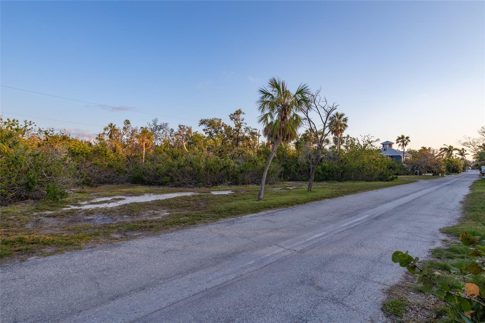 560 Gulf Bay Rd Property Photo 27