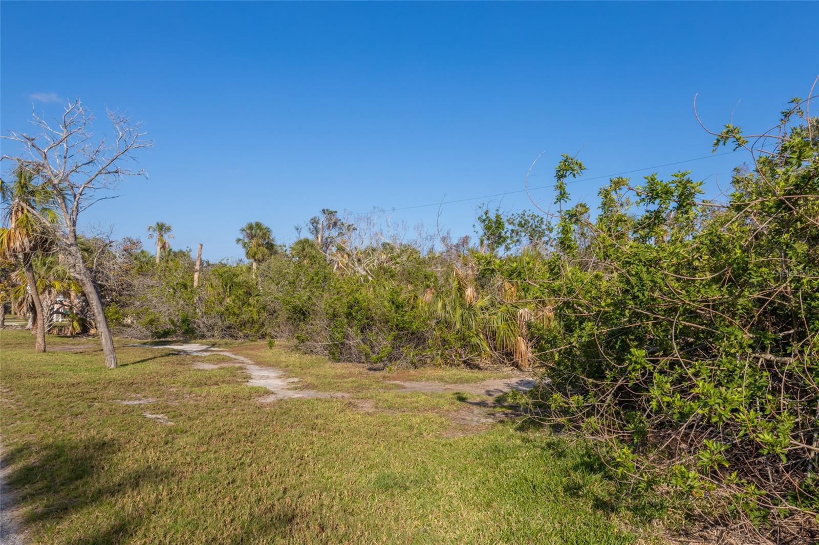 560 Gulf Bay Rd Property Photo 28