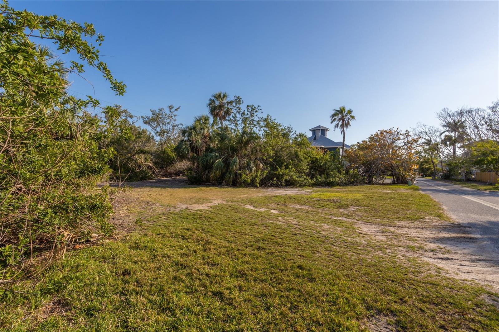 560 Gulf Bay Rd Property Photo 32
