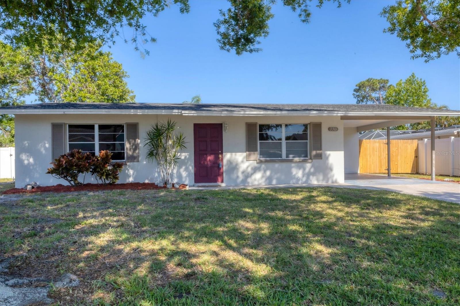 3301 Cambridge Dr Property Photo 4