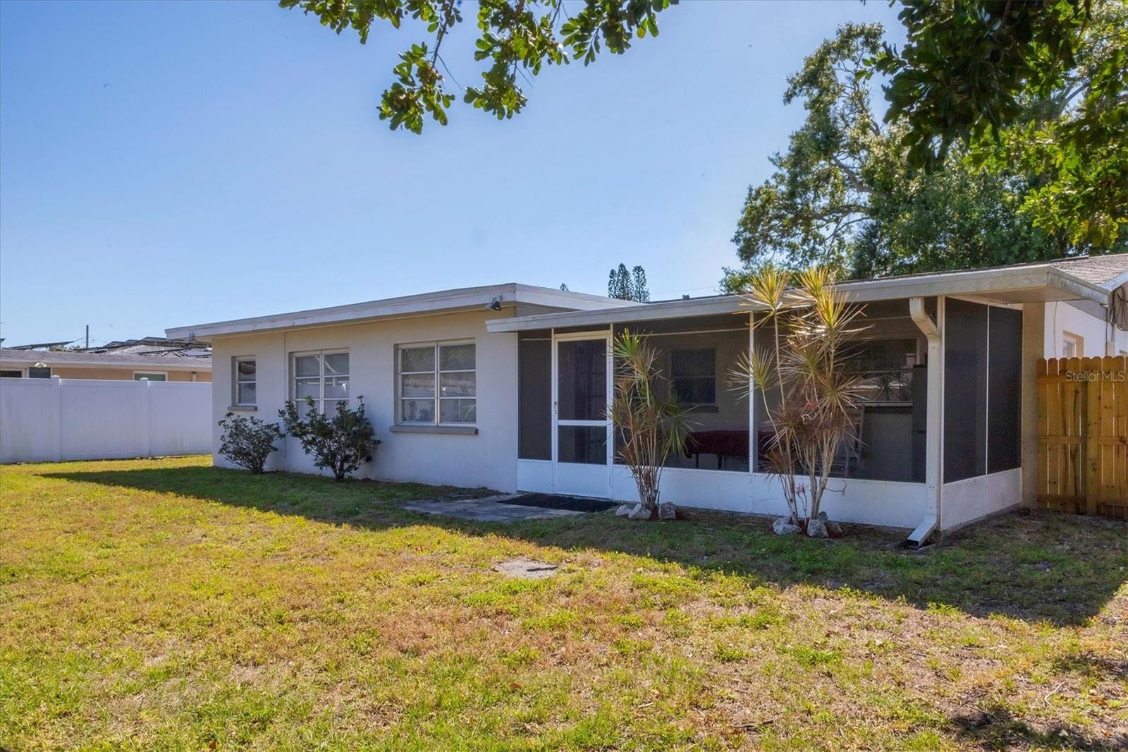 3301 Cambridge Dr Property Photo 27