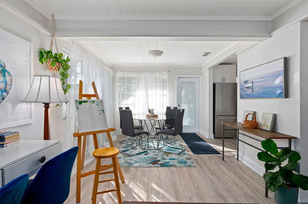2676 Martin St Property Photo 4