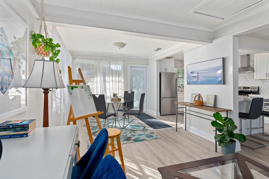2676 Martin St Property Photo 5