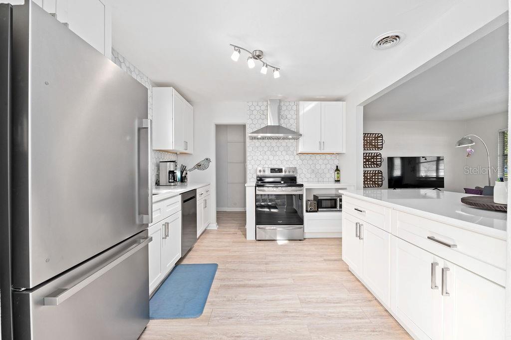 2676 Martin St Property Photo 12