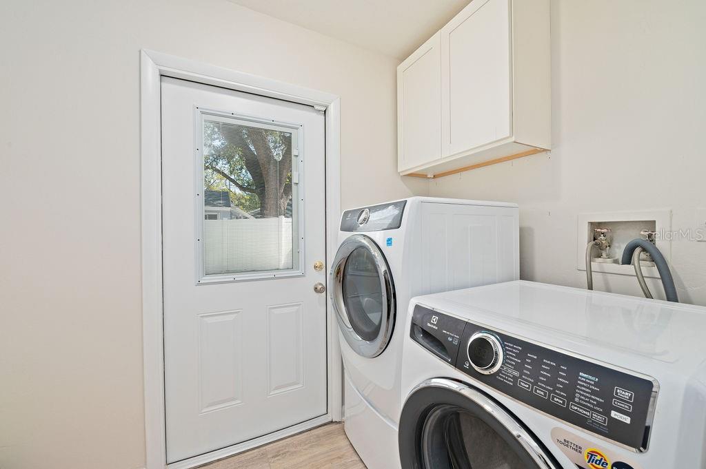 2676 Martin St Property Photo 23