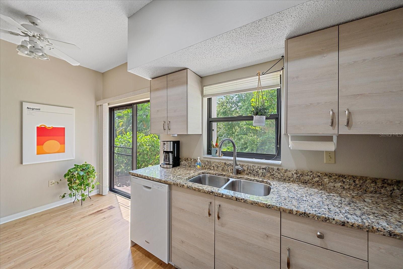 1612 Starling Dr #101 Property Photo 16