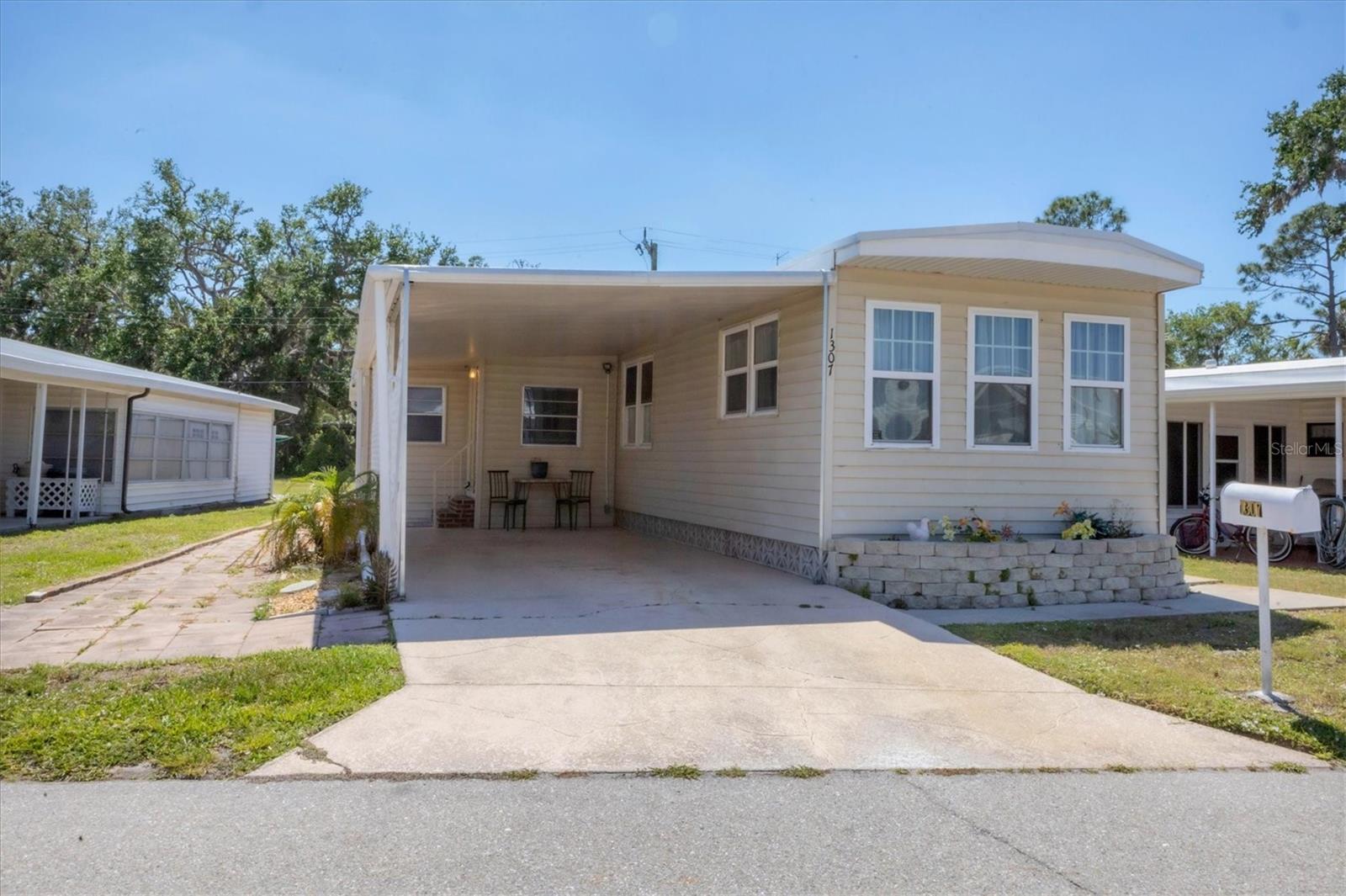 1307 41st Ave E Property Photo